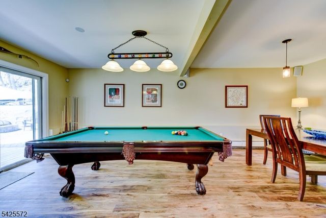 61 Lakeside Dr NW, Vernon Twp., NJ 07461