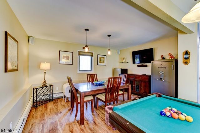 61 Lakeside Dr NW, Vernon Twp., NJ 07461