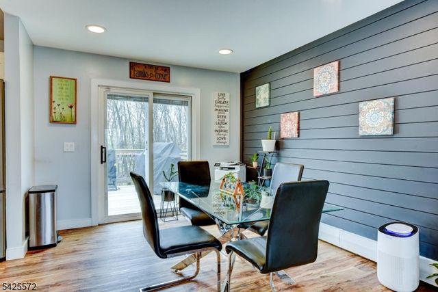 61 Lakeside Dr NW, Vernon Twp., NJ 07461