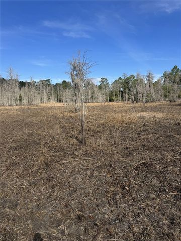 5700 LAKE ERIE ROAD, Groveland, FL 34736