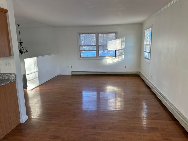 69 Shunpike Road, South Burlington, VT 05403