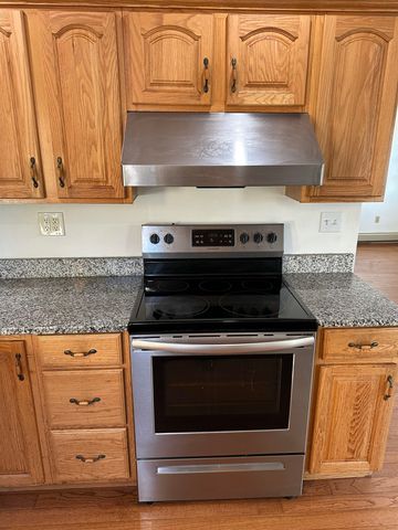 69 Shunpike Road, South Burlington, VT 05403