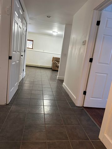 69 Shunpike Road, South Burlington, VT 05403