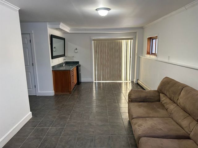 69 Shunpike Road, South Burlington, VT 05403