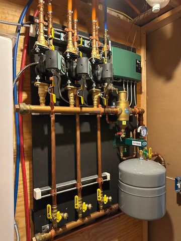 69 Shunpike Road, South Burlington, VT 05403