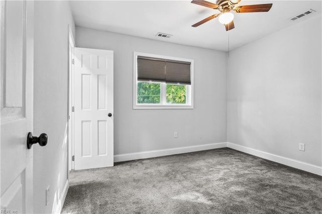 409 Goosley RD, Yorktown, VA 23690