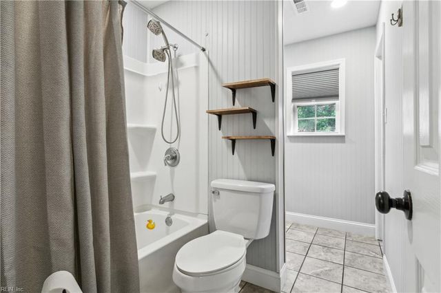 409 Goosley RD, Yorktown, VA 23690