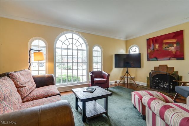 1224 Chestnut Boulevard, Cuyahoga Falls, OH 44223