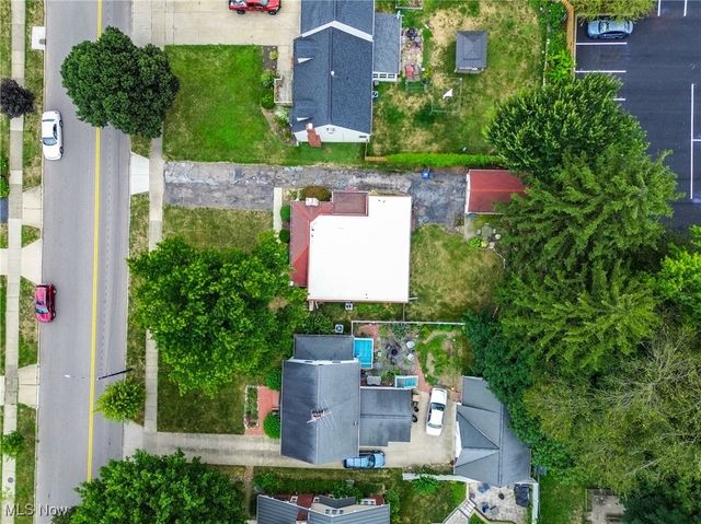 1224 Chestnut Boulevard, Cuyahoga Falls, OH 44223