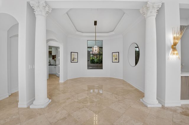 17921 Villa Club Way, Boca Raton, FL 33496