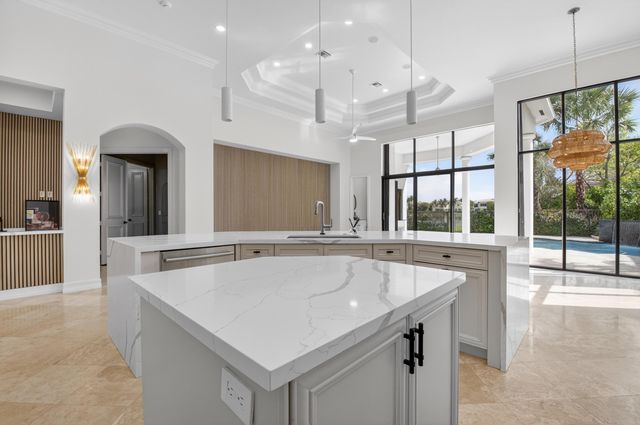 17921 Villa Club Way, Boca Raton, FL 33496