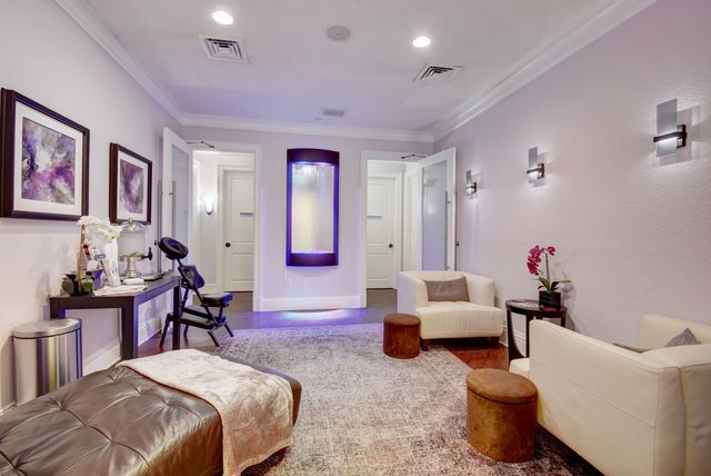 17921 Villa Club Way, Boca Raton, FL 33496