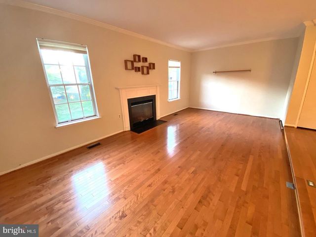 19121 CHERRY BEND DR, Germantown, MD 20874