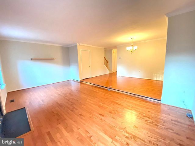 19121 CHERRY BEND DR, Germantown, MD 20874