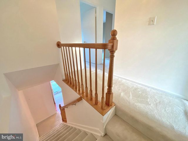 19121 CHERRY BEND DR, Germantown, MD 20874