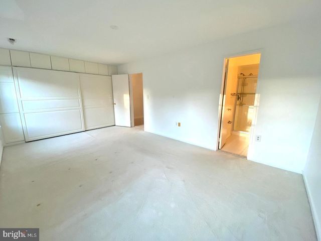 19121 CHERRY BEND DR, Germantown, MD 20874