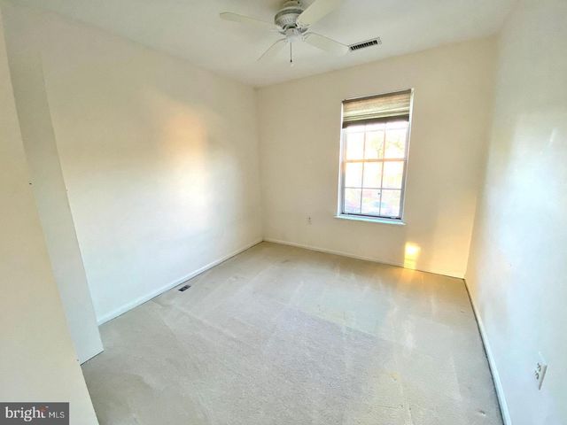 19121 CHERRY BEND DR, Germantown, MD 20874