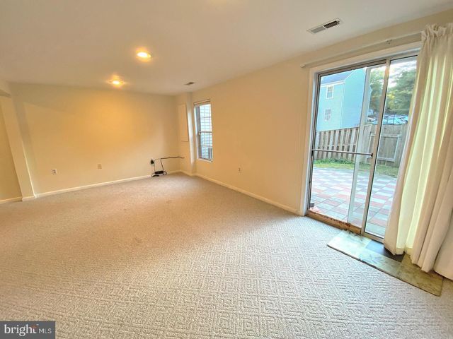 19121 CHERRY BEND DR, Germantown, MD 20874