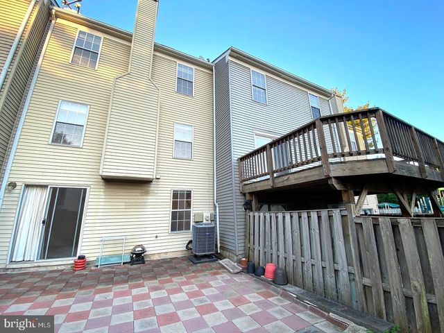 19121 CHERRY BEND DR, Germantown, MD 20874