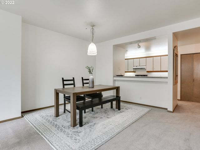 1730 S HARBOR Way 405, Portland, OR 97201