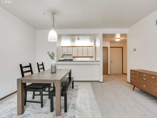1730 S HARBOR Way 405, Portland, OR 97201