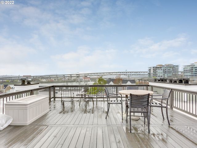 1730 S HARBOR Way 405, Portland, OR 97201