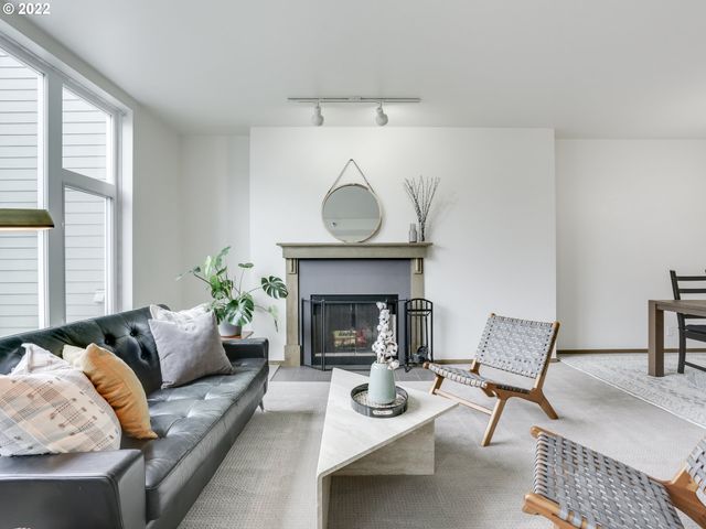 1730 S HARBOR Way 405, Portland, OR 97201