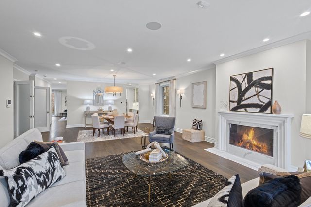 1851 N Halsted Street 2, Chicago, IL 60614