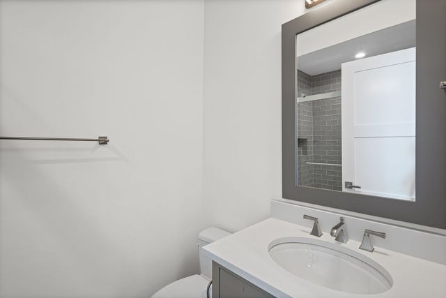 1851 N Halsted Street 2, Chicago, IL 60614