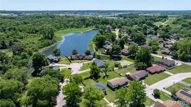152 Arlington Drive, Granite City, IL 62040