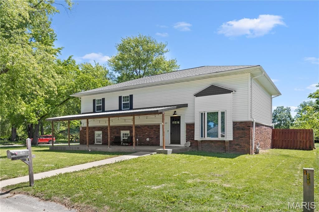 152 Arlington Drive, Granite City, IL 62040