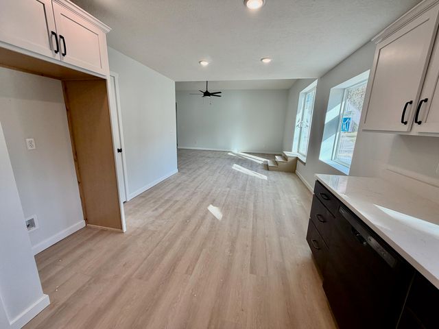 606 E Walnut Street, Ozark, MO 65721