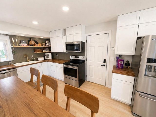5211 Maryland AVENUE, Racine, WI 53406