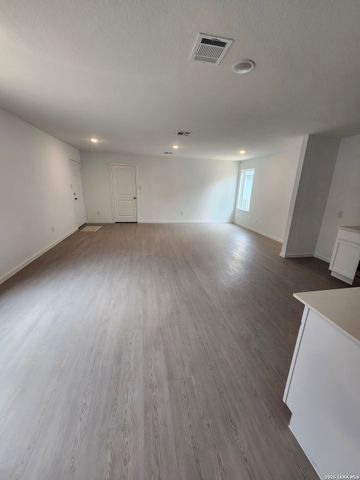 8616 S Eucalyptus Hills, San Antonio, TX 78223