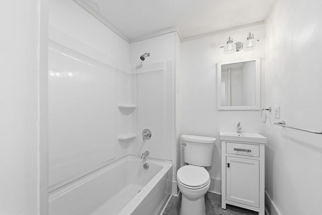 22 Douglas Ave 2, Maynard, MA 01754