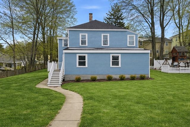 22 Douglas Ave 2, Maynard, MA 01754