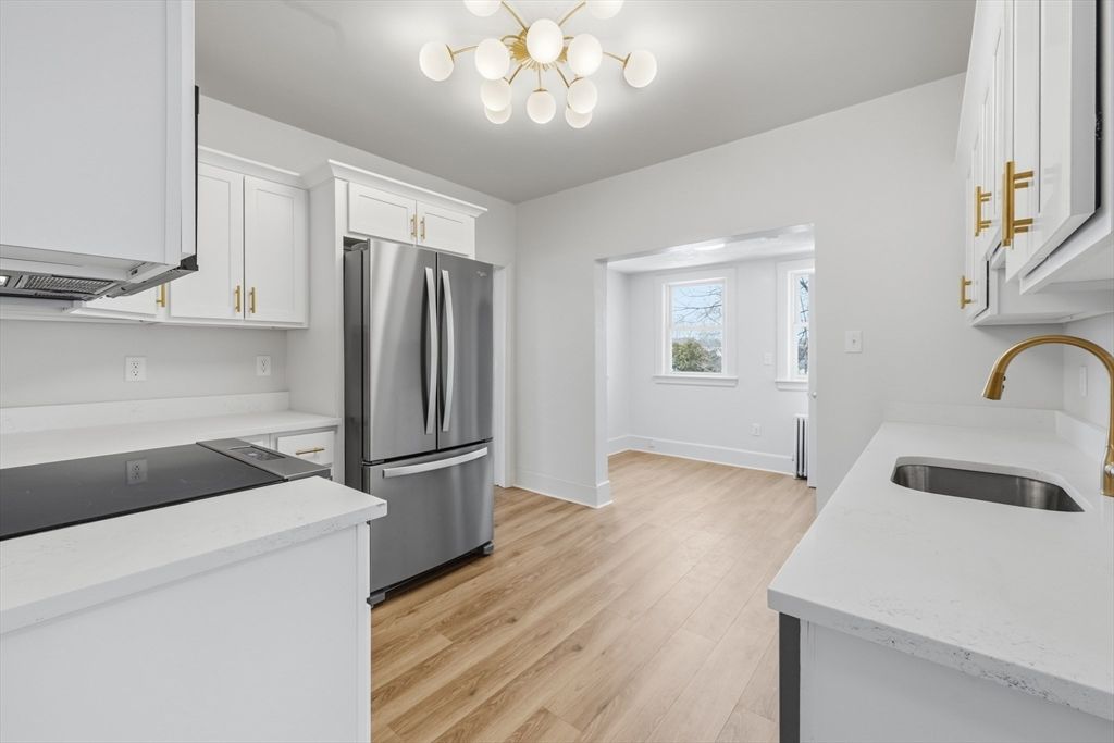 22 Douglas Ave 2, Maynard, MA 01754