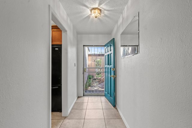 6345 AVENIDA LA COSTA NE, Albuquerque, NM 87109