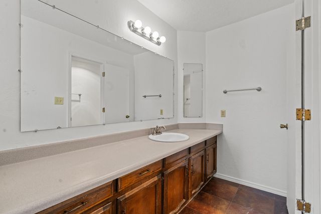 6345 AVENIDA LA COSTA NE, Albuquerque, NM 87109