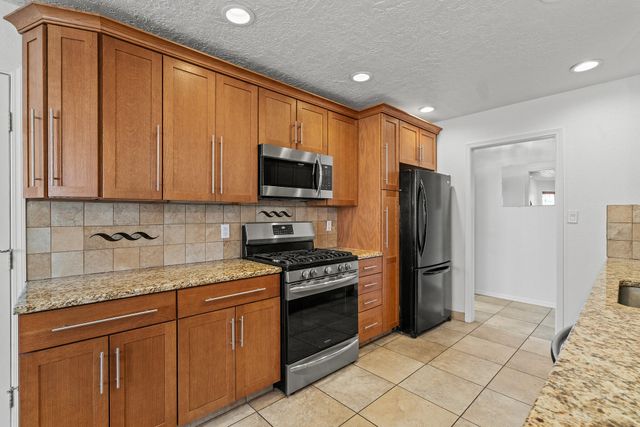 6345 AVENIDA LA COSTA NE, Albuquerque, NM 87109