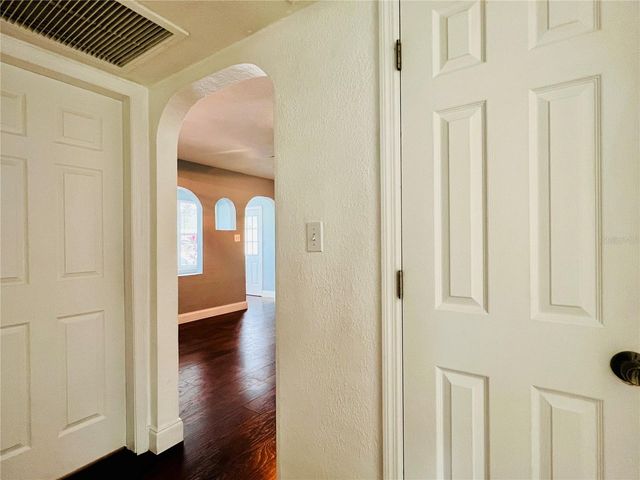 1930 DOUGLAS AVENUE, Clearwater, FL 33755