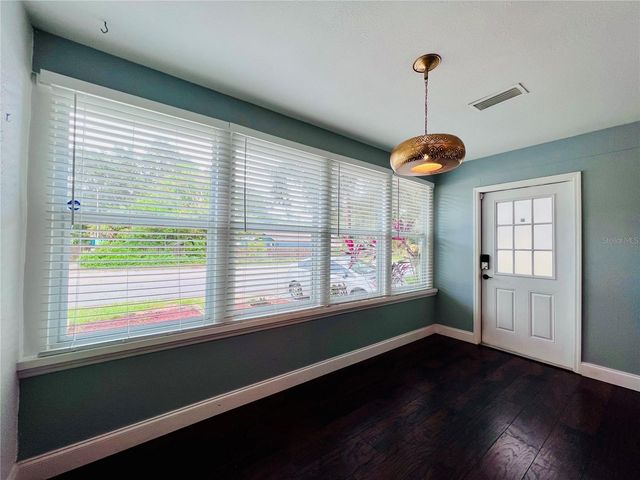 1930 DOUGLAS AVENUE, Clearwater, FL 33755