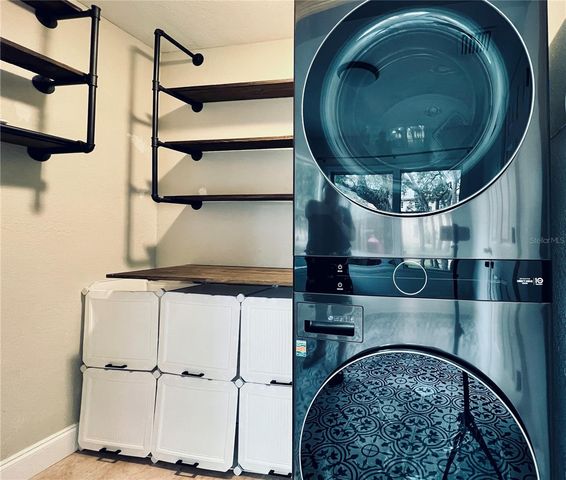 1930 DOUGLAS AVENUE, Clearwater, FL 33755