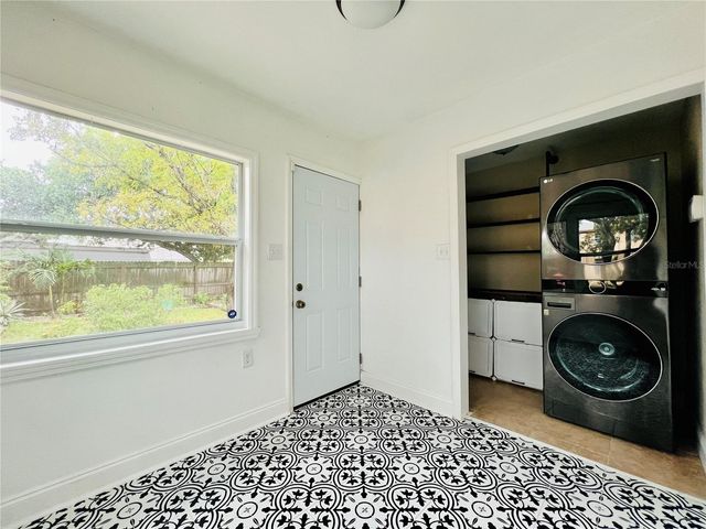 1930 DOUGLAS AVENUE, Clearwater, FL 33755