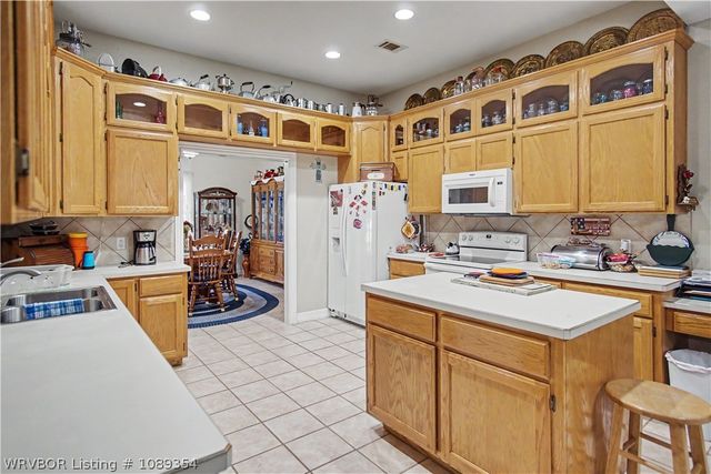 4 Katie Court, Lavaca, AR 72941