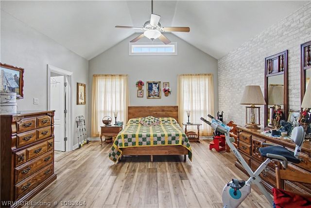 4 Katie Court, Lavaca, AR 72941
