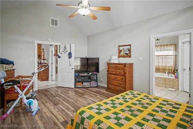 4 Katie Court, Lavaca, AR 72941