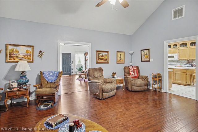 4 Katie Court, Lavaca, AR 72941
