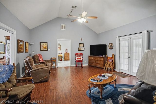 4 Katie Court, Lavaca, AR 72941