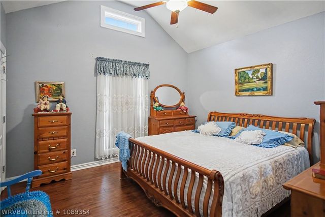 4 Katie Court, Lavaca, AR 72941